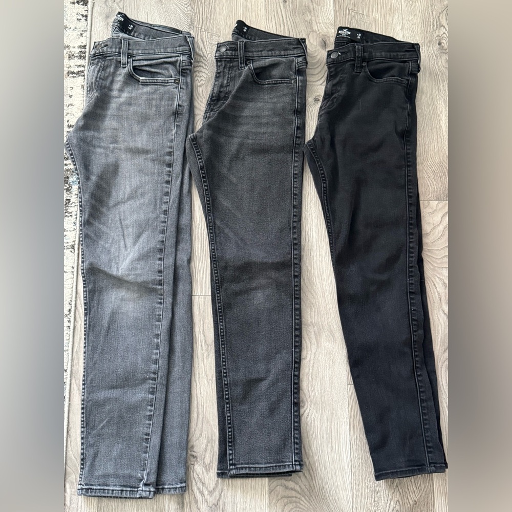 Set of 3 Hollister Men’s Jeans - Picture 9 of 10